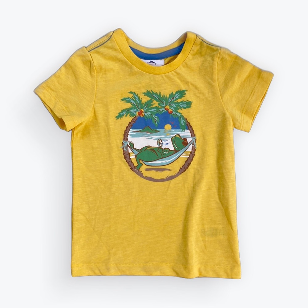 NWOT Tommy Bahama T-Shirt 🦖
